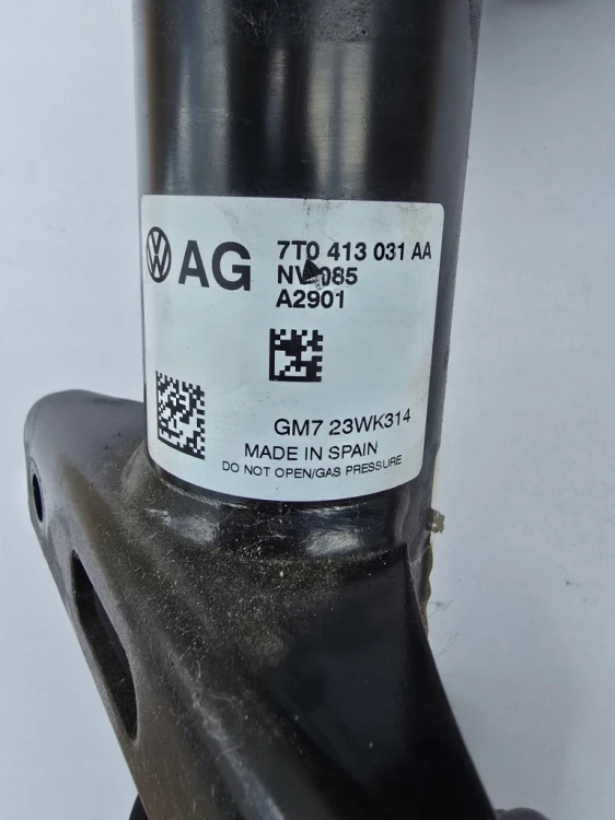 7T0413031AA 7LA411105AA AMORTYZATORY PRZEDNIE KOMPLET VW T7 2 SZTUKI