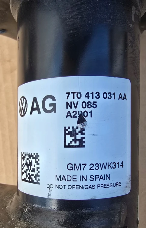 7T0413031AA 7LA411105AA AMORTYZATORY PRZEDNIE KOMPLET VW T7 2 SZTUKI