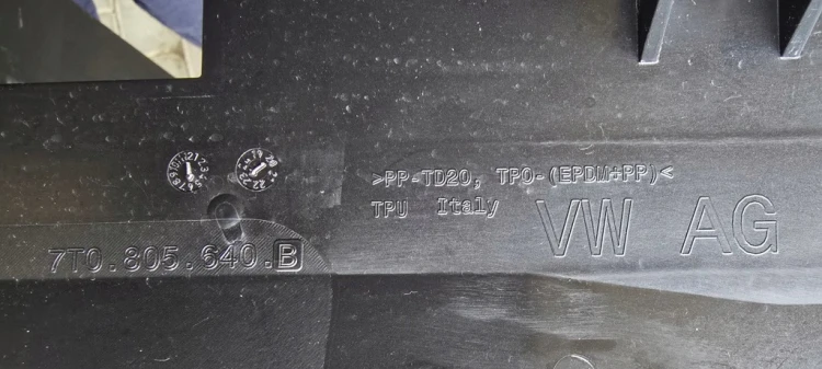 7T0805898A 7T0805962B 7T0805639B 7T0805640B KIEROWNICA POWIETRZA VW T7