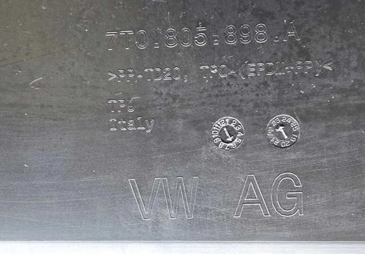 7T0805898A 7T0805962B 7T0805639B 7T0805640B KIEROWNICA POWIETRZA VW T7