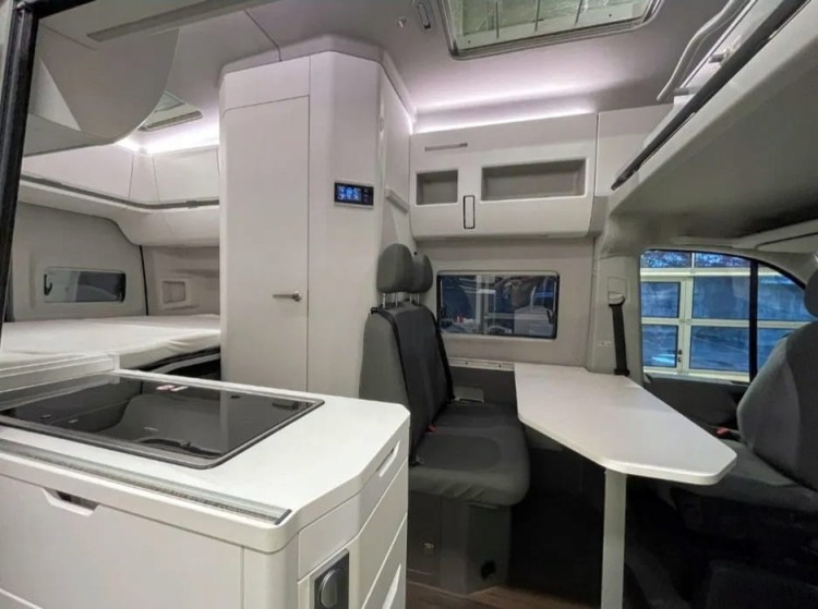 Zabudowa Kempingowa VW Crafter / MAN TGE California Komplet 2021