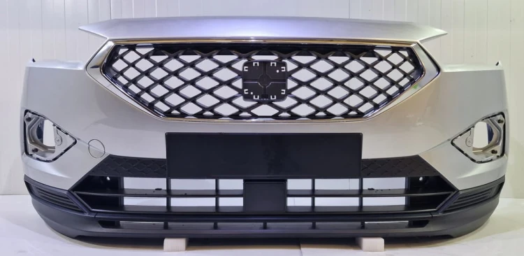 SEAT TARRACO LA7W ZDERZAK PRZEDNI PRZÓD 5FJ807221 BRAK OTWORÓW POD PDC
