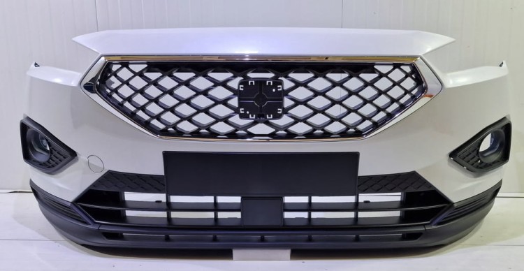 SEAT TARRACO L0K1 ZDERZAK PRZEDNI PRZÓD 5FJ807221 BRAK OTWORÓW POD PDC