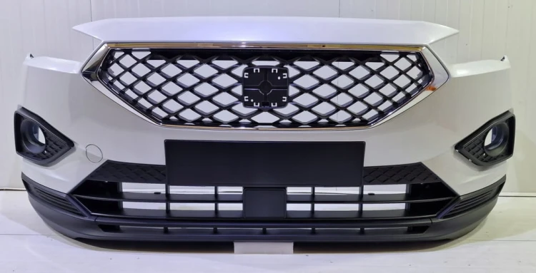 SEAT TARRACO L0K1 ZDERZAK PRZEDNI PRZÓD 5FJ807221 BRAK OTWORÓW POD PDC