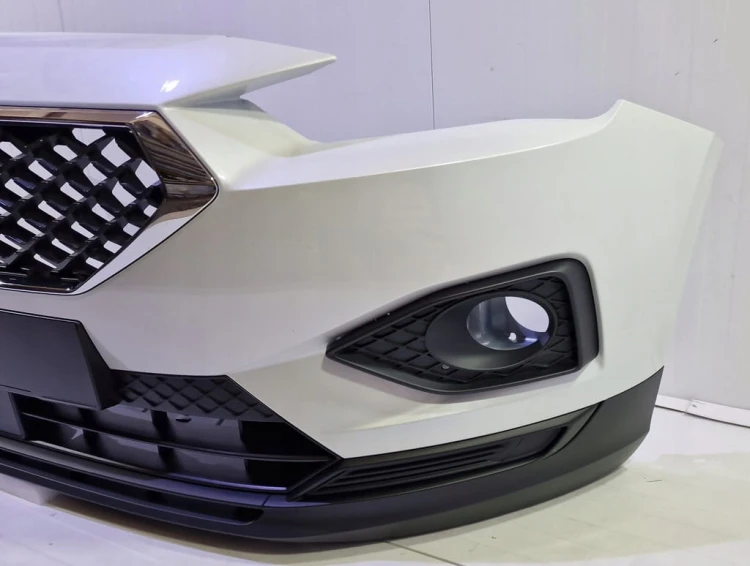 SEAT TARRACO L0K1 ZDERZAK PRZEDNI PRZÓD 5FJ807221 BRAK OTWORÓW POD PDC