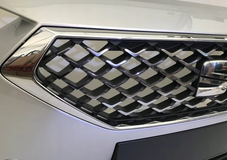 SEAT TARRACO ZDERZAK PRZÓD LA7W 5FJ807221