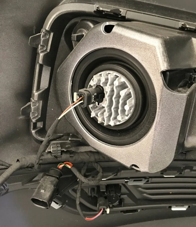 SEAT TARRACO ZDERZAK PRZÓD LA7W 5FJ807221