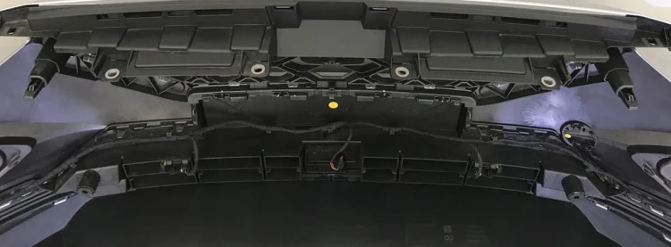 SEAT TARRACO ZDERZAK PRZÓD LA7W 5FJ807221