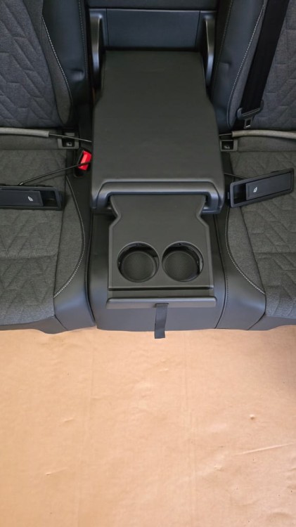 TIGUAN III 3 LIFE ZESTAW KANAPA TYLNA FOTELE KS VORNE KSTL SOUL KRISTALGRAU