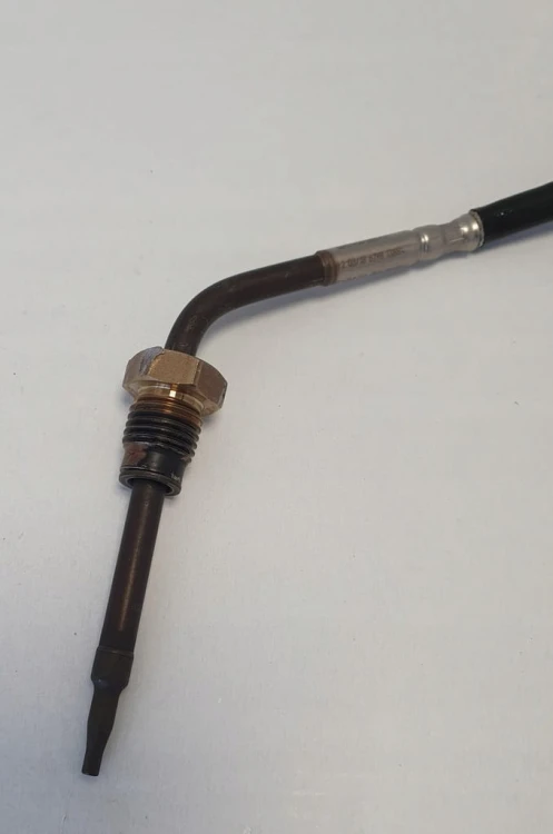 TOUAREG 3 CZUJNIK TEMPERATURY SPALIN 4M0906088AA