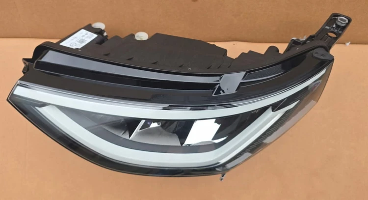 VW ID BUZZ PRZEDNIA LEWA LAMPA REFLEKTOR FULL LED 1T3941005A KOMPLETNA
