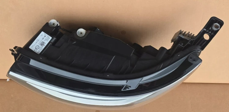 VW ID BUZZ PRZEDNIA LEWA LAMPA REFLEKTOR FULL LED 1T3941005A KOMPLETNA