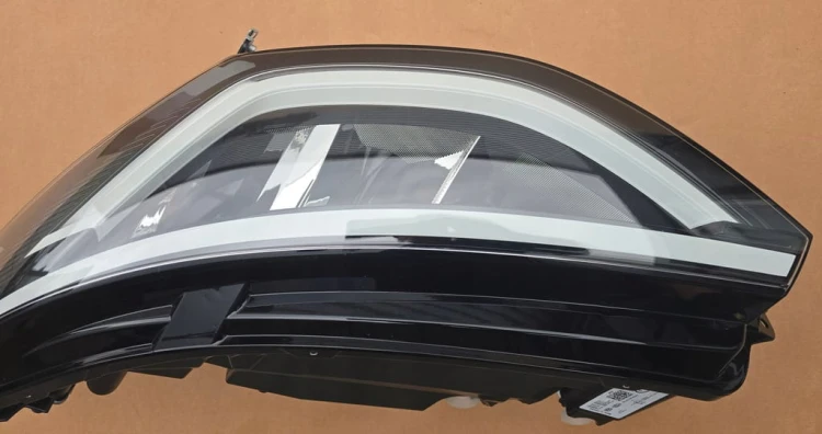 VW ID BUZZ PRZEDNIA LEWA LAMPA REFLEKTOR FULL LED 1T3941005A KOMPLETNA