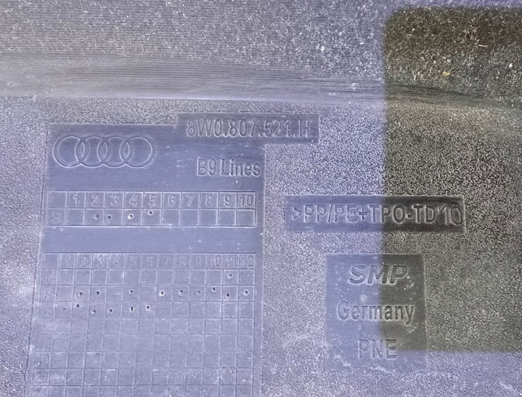 AUDI A4 B9 S-LINE KOMBI ZDERZAK TYŁ 6PDC L0K1 DIESEL 8W9807511J 8W0807521H