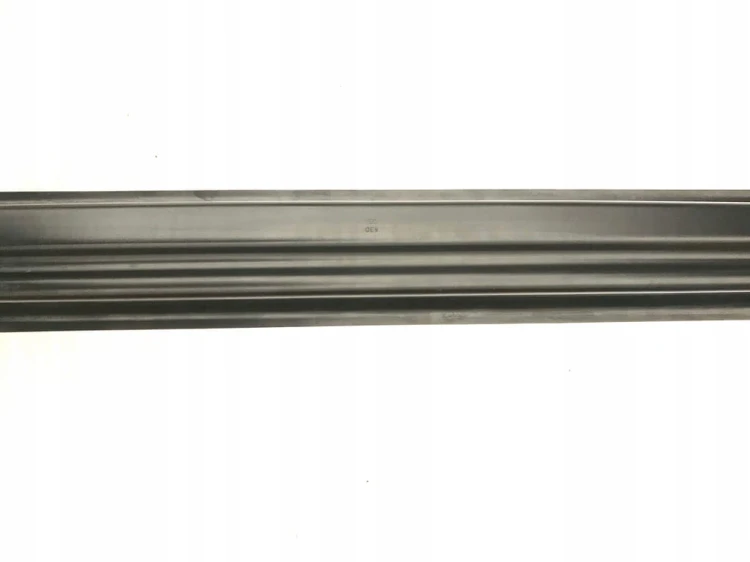 VW PASSAT B7 BELKA ZDERZAKA TYŁ 3AA807305