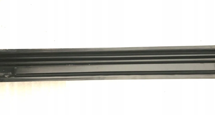 VW PASSAT B7 BELKA ZDERZAKA TYŁ 3AA807305
