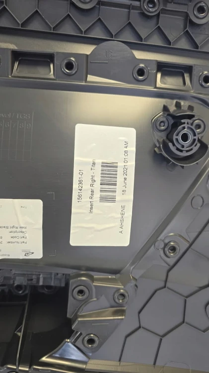 VW POLO VI GTI TAPICERKA BOCZEK DRZWI PRAWY TYŁ 2G6867212N