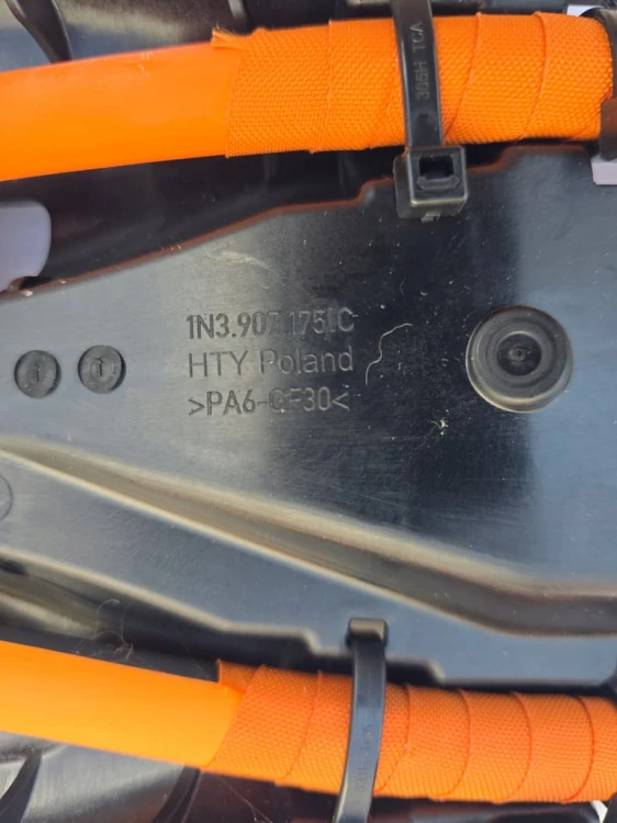 VW ID BUZZ Wiązka przewodów wysokiego napięcia 1N3971015A