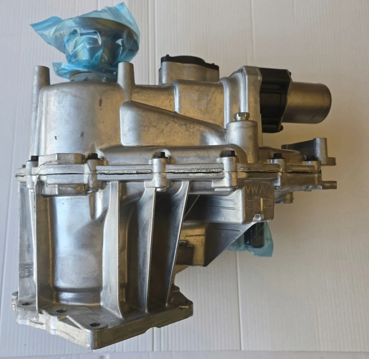 VOLKSWAGEN AMAROK SKRZYNIA ROZDZIELCZA NAPĘDU 0C7341010G