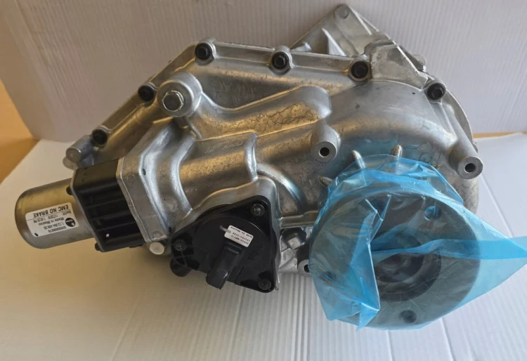VOLKSWAGEN AMAROK SKRZYNIA ROZDZIELCZA NAPĘDU 0C7341010G