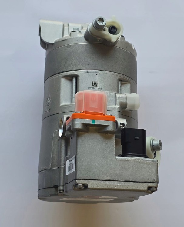 VOLKSWAGEN SKODA SEAT KOMPRESOR SPRĘŻARKA KLIMATYZACJI 3GD816803D OEM