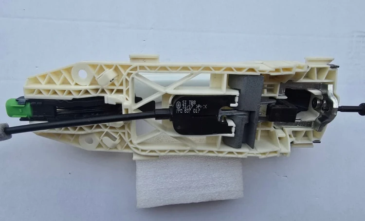 VW TOUAREG 3 III KLAMKA KESSY LEWY PRZÓD L0K1 850837885
