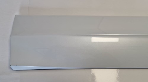 VW TOUAREG III LISTWA DRZWI LEWY PRZÓD L0K1 R-LINE