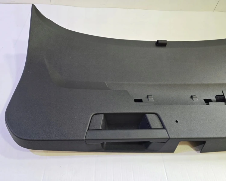 VW TIGUAN III OSŁONA TAPICERKA KLAPY BAGAŻNIKA 571867601