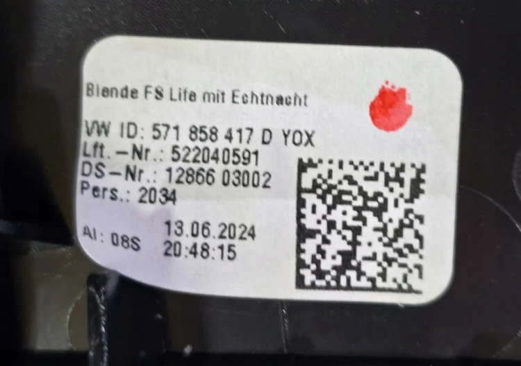 VW TIGUAN III DEKOR LISTWA DESKI KOKPITU SKÓRA 571858417D YOX 571858418F