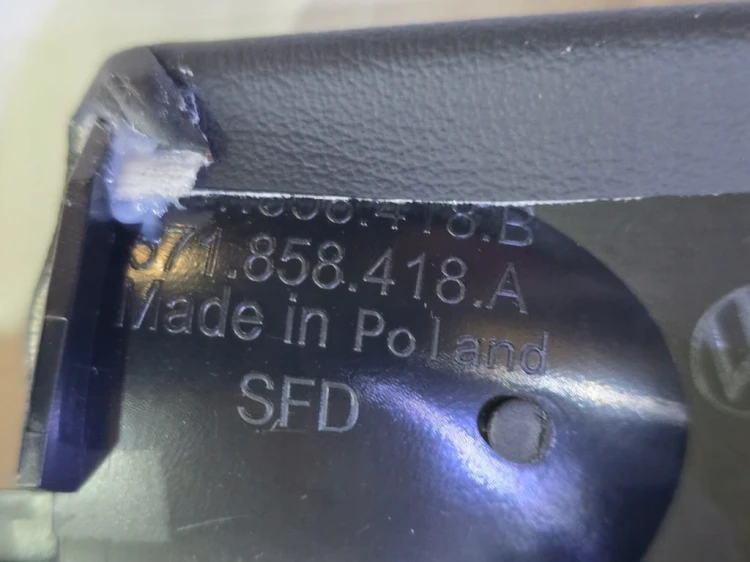 VW TIGUAN III DEKOR LISTWA DESKI KOKPITU SKÓRA 571858417D YOX 571858418F
