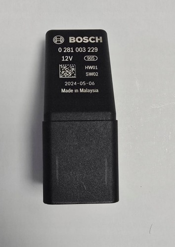 VW AUDI SKODA SEAT PRZEKAŹNIK ŚWIEC BEZPIECZNIK ZŁĄCZE 3WA941329