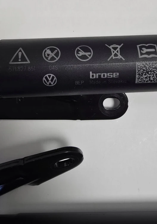 VW TIGUAN III ELEKTRYCZNE SIŁOWNIKI KLAPY BAGAŻNIKA 571827522 571827851