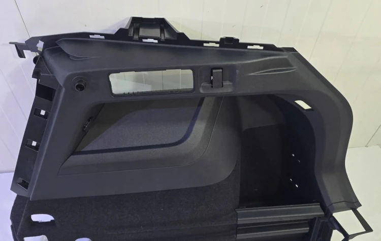 VW TIGUAN III 3 BOCZEK BAGAŻNIKA PRAWY 571867428D ZTB 2024