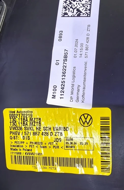 VW TIGUAN III 3 BOCZEK BAGAŻNIKA PRAWY 571867428D ZTB 2024