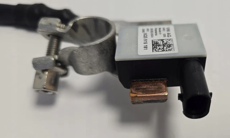 VW TIGUAN III KLEMA MINUS MODUŁ STEROWNIK KONTROLI AKUMULATORA 5QS915181