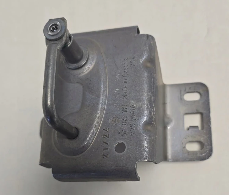 VW TIGUAN III RYGIEL MASKI PRZEDNIEJ 571823186