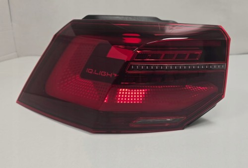 VW GOLF 8 KOMBI LAMPA LEWA TYLNA IQ.LIGHT 5H0945207A