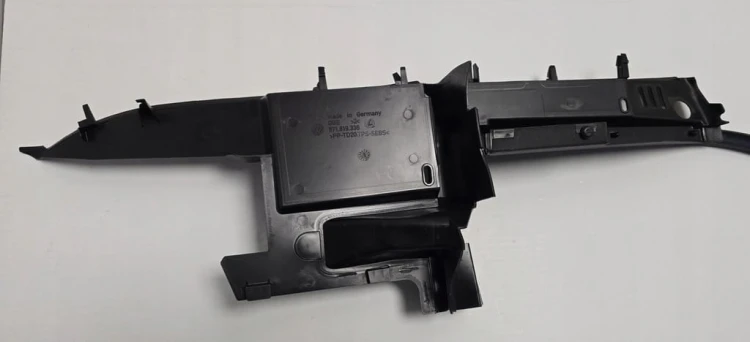 VW TIGUAN III 3 RYNNA NAKŁADKA PODSZYBIA 571819336A