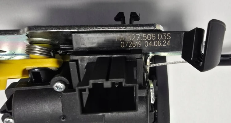 VOLKSWAGEN ZAMEK DOCIĄG KLAPY BAGAŻNIKA 11A827506 1T3827887A