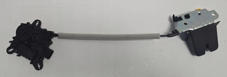 VOLKSWAGEN ZAMEK DOCIĄG KLAPY BAGAŻNIKA 11A827506 1T3827887A