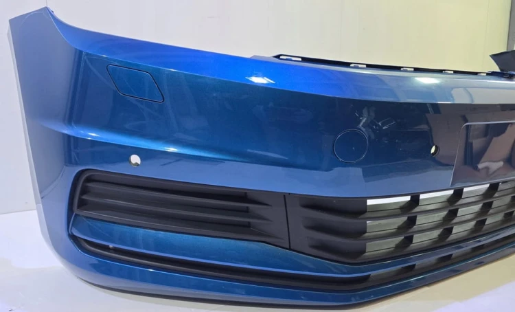 VW TOURAN ZDERZAK PRZEDNI PRZÓD LD5J 5TA807221 4PDC SPRYSKIWACZE
