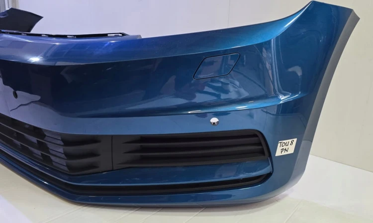 VW TOURAN ZDERZAK PRZEDNI PRZÓD LD5J 5TA807221 4PDC SPRYSKIWACZE