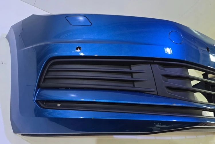 VW TOURAN ZDERZAK PRZEDNI PRZÓD LD5J 5TA807221 4PDC SPRYSKIWACZE