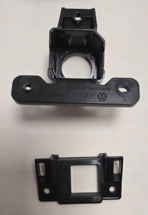 VW TIGUAN III UCHWYT KAMERY OBUDOWA PRZÓD GRILL 571853140 CZARNY MAT
