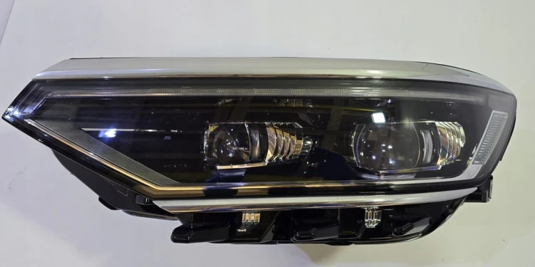 VW PASSAT B8 LIFT ALLTRACK 2023 IQ.LIGHT MATRIX FULL LED LAMPA LEWA EU 3G1