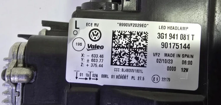VW PASSAT B8 LIFT ALLTRACK 2023 IQ.LIGHT MATRIX FULL LED LAMPA LEWA EU 3G1