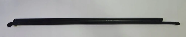 VW PASSAT B8 LISTWA ZGARNIAJĄCA SZYBY PRAWY PRZÓD 3G0837479/480