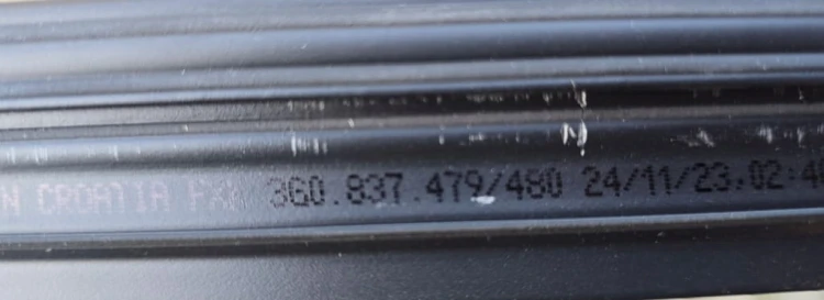 VW PASSAT B8 LISTWA ZGARNIAJĄCA SZYBY PRAWY PRZÓD 3G0837479/480