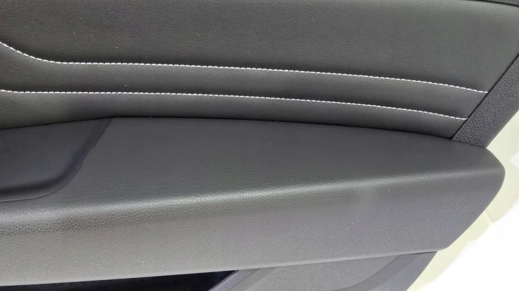 VW PASSAT B8 TAPICERKA BOCZEK DRZWI PRAWY PRZÓD SKÓRA CZARNA AMBIENTE GAN