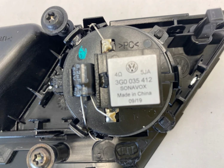 VW ARTEON PASSAT B8 ZESTAW DEKORY DRZWI BOCZEK TAPICERKA SONAVOX GŁOŚNIK